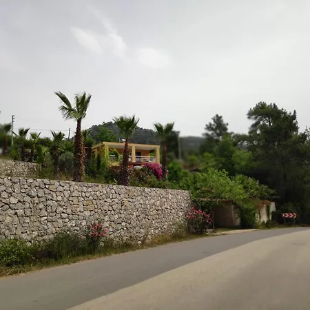 펜션 Cirali Sunny House 케메르