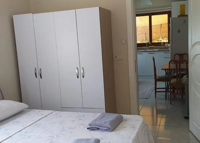 Cirali Sunny House 펜션 케메르